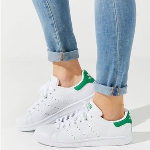 ADIDAS STAN SMITH CLASSIC SIZE 9